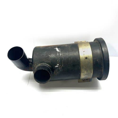 423123 | Air Cleaner Body | Kubota L2250 L2550 L2650 |  | 17325-11150