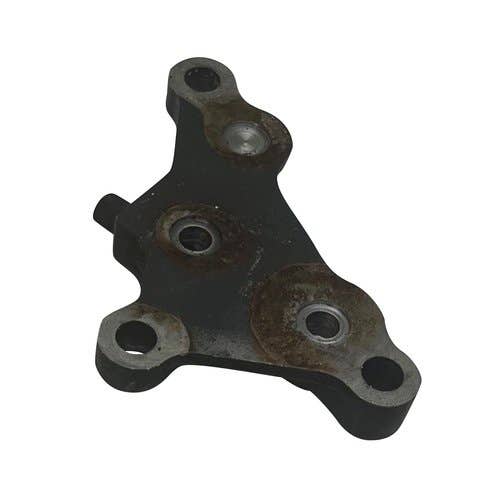 417212 | Hydraulic Cylinder Cover Left Hand | Kubota L2501 L3200 L3800 |  | 31351-37284