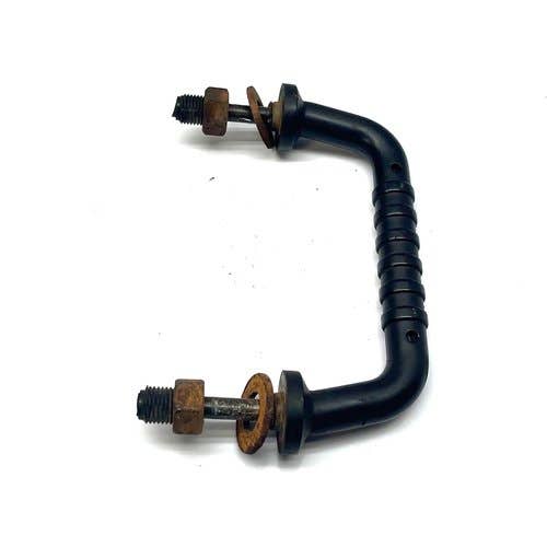 422927 | Fender Handle | Kubota M4900 M5400 M5700 |  | 34670-29440