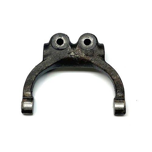 Used Clutch Release Fork fits Kubota L2250 L2550 L2650 H3840-14720 38430-14720 Used Clutch Release Fork fits Kubota L2250 L2550 L2650 H3840-14720 38430-14720
