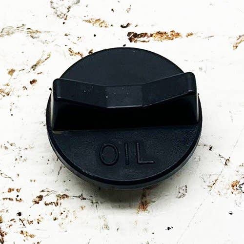 Used Oil Cap fits Kubota E9151-33140 Used Oil Cap fits Kubota E9151-33140