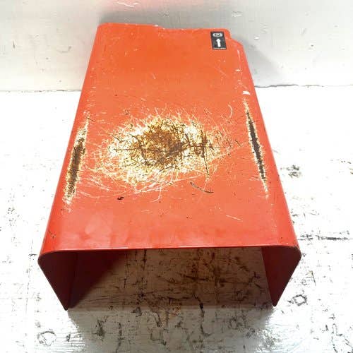 418885 | Center Cover | Kubota L2501 L3200 L3800 |  | TC220-57530