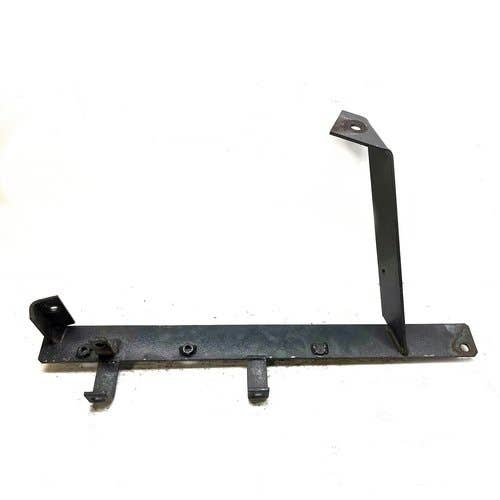418877 | Fender Support Left Hand | Kubota L2501 L3200 L3800 |  | TC420-29210