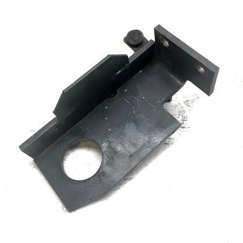 Used Step Bracket Left Hand fits Kubota L2501 L3200 L3800 TC420-57410 Used Step Bracket Left Hand fits Kubota L2501 L3200 L3800 TC420-57410