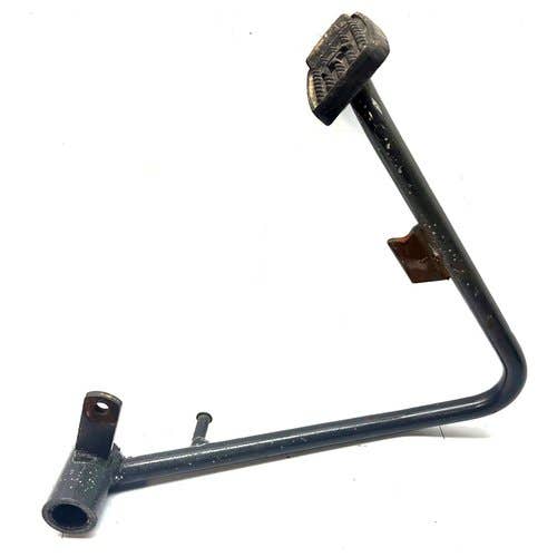 422168 | Clutch Pedal | Kubota L3301 L3901 |  | TC682-15720