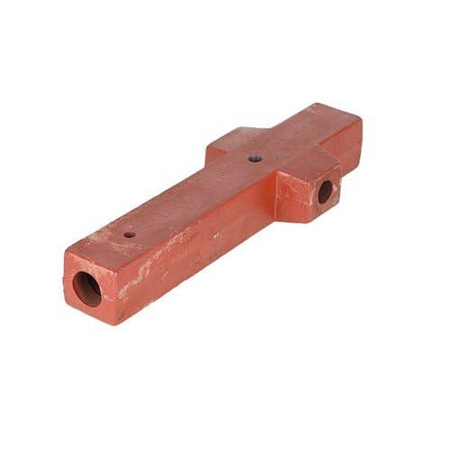 108893 | Leveling Screw Housing | International | Farmall | IH Hydro 186 786 886 986 1086 1486 1566 1586 3088 3288 3388 3488 3588 3688 3788 6388 6588 6788 |  | 72877C1 | 108588C1