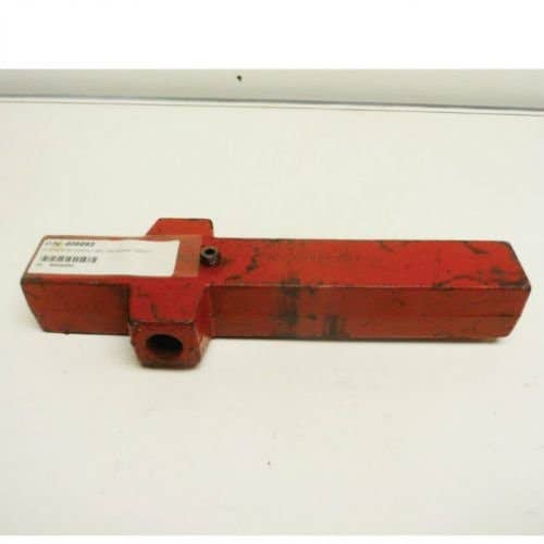 408893 | Leveling Screw Housing | International | Farmall | IH Hydro 186 786 886 986 1086 1486 1566 1586 3088 3288 3388 3488 3588 3688 3788 6388 6588 6788 |  | 72877C1 | 108588C1