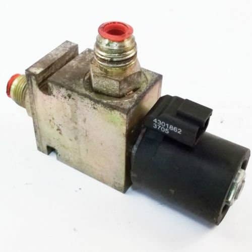 432105 | Lift and Tilt Valve/Solenoid | Gehl 3640E 3840E 4240E 4640 4640E 4840 4840E 5240E 5640 5640E 6640 |  | 184101