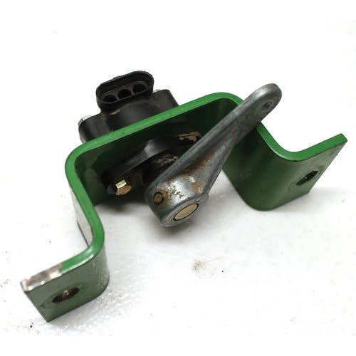Used Lift Sensor Assembly fits John Deere 600 600 AH166500