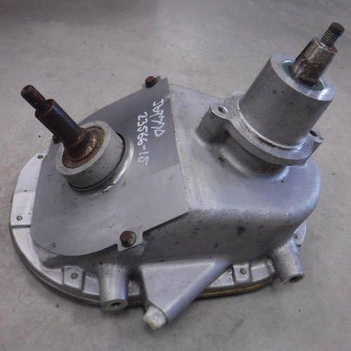 400630 | Loading Auger Gear Case | John Deere CTS CTSII S550 STS S650 STS S660 STS S670 STS S680 STS 9400 9410 9450 9500 9500 SH 9510 9510 SH 9550 9550 SH 9560 9560 SH 9560 STS 9570 STS 9600 9610 9650 9650 STS 9660 9670 |  | DE19271 | DE19111 | DE20100