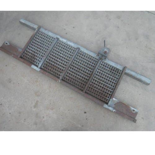 434028 | Long Finger Chaffer Extension | John Deere 9610 9640 WTS 9650 9660 9660 WTS 9680 WTS |  | AH149554 | AH172952