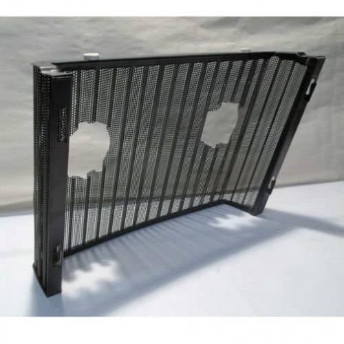 412426 | Lower Grill Screen | Ford 2310 2610 2810 2910 3610 3910 4610 5610 6610 7610 |  | E1NN8200AA | 81877100 | 83986501