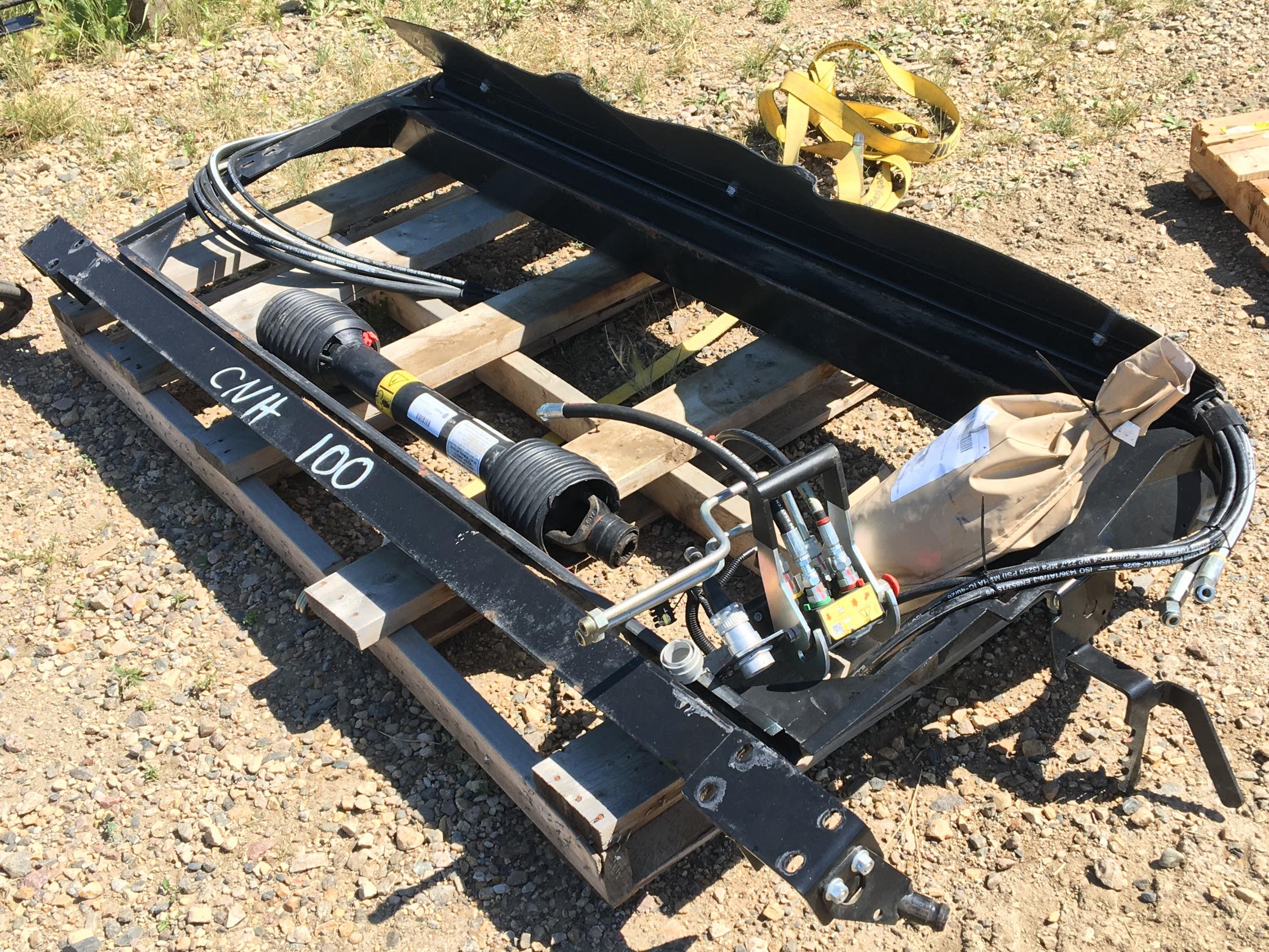 MacDon to Case New Holland Adapter Completion Kit (FM100)