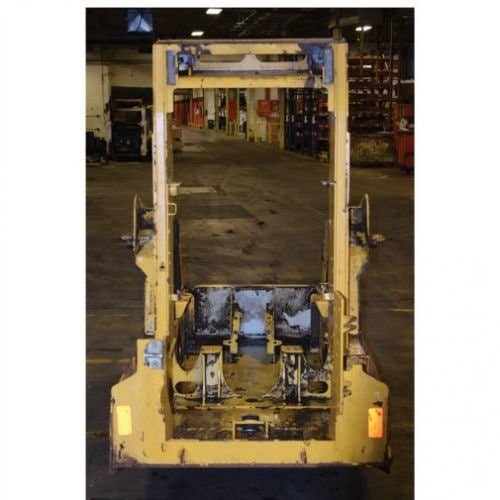 433267 | Main Frame | John Deere 325 328 |