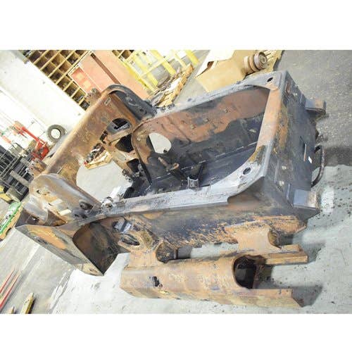 433989 | Main Frame | Kubota SVL75-2 SVL75-2C |  | V0521-99883
