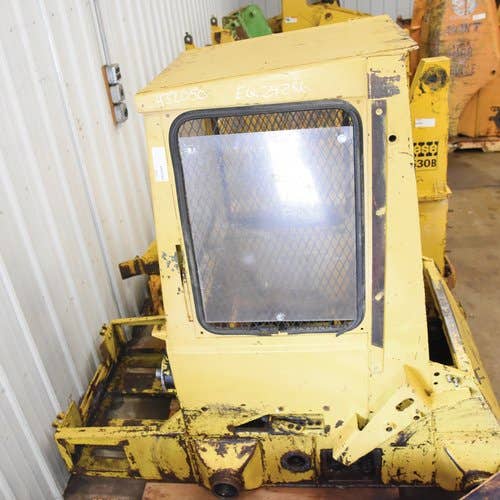 432050 | Main Frame | New Holland L225 L325 L425 L445 |  | 626600 | 711266