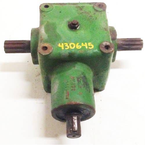 430645 | Main Gear Case | John Deere 230 230 240 300 300 2280 2320 2420 |  | AE47306 | AE47307 | E60915