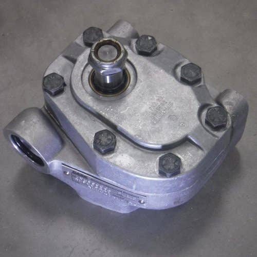 497929 | Main Hitch Hydraulic Pump | International | Farmall | IH 786 886 986 1086 1566 1568 1586 3088 3288 3688 |  | 70932C91 | 1949300C1