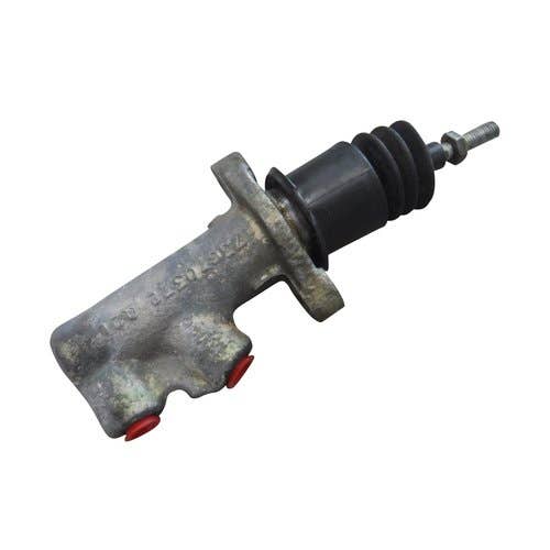 412647 | Brake Master Cylinder | Massey Ferguson 340 342 350 350 355 360 362 365 372 375 382 383 383 390 390 390T 398 399 |  | 3596785M92
