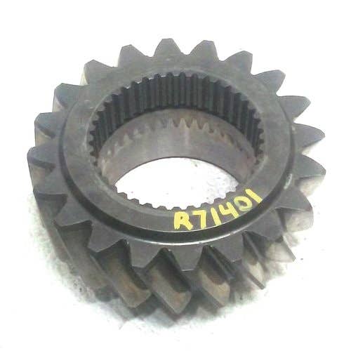 433752 | MFWD Drive Shaft Gear | John Deere 4050 4055 4250 4255 4450 4455 |  | R71401