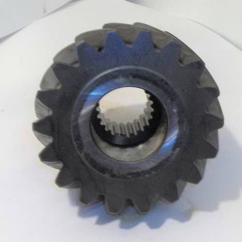 433858 | MFWD Idler Shaft Gear | John Deere 4555 4560 4650 4755 4760 4850 4955 4960 |  | R71319