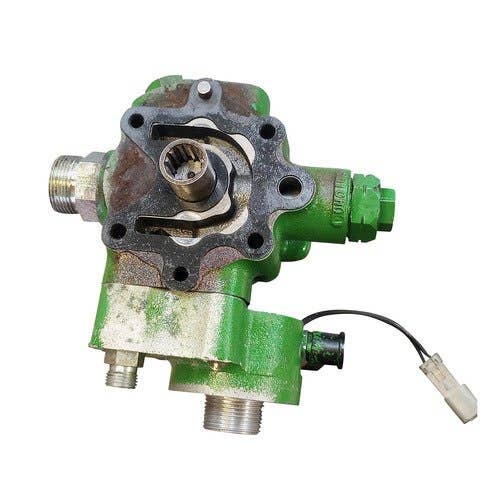 499413 | MFWD Knuckle Assembly - Right Hand | Case IH 7110 7120 7130 7140 7150 7210 7220 7230 7240 7250 |  | 128875A1