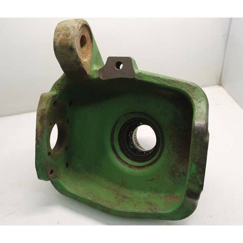 433442 | MFWD Knuckle Housing - RH | John Deere 6615 6715 7130 7130 Premium 7220 7230 7230 Premium 7320 |  | L171449