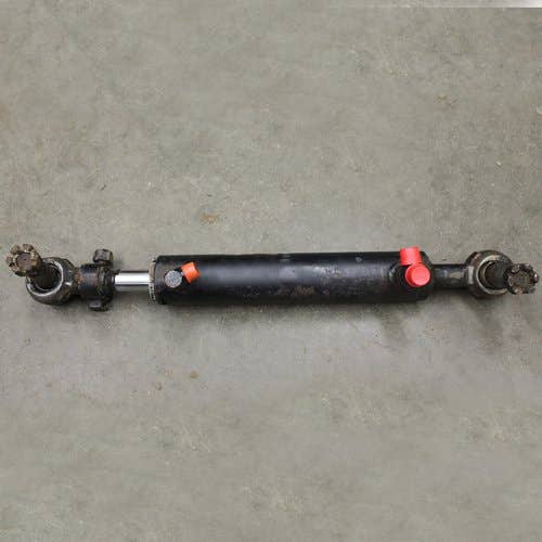 438407 | MFWD Steering Cylinder Assembly - Right Hand | Case IH 7110 7120 7130 7140 7150 7210 7220 7230 7240 7250 |  | 1349018C1 | 070SL114-2  | 277766A1 | 1954197C1
