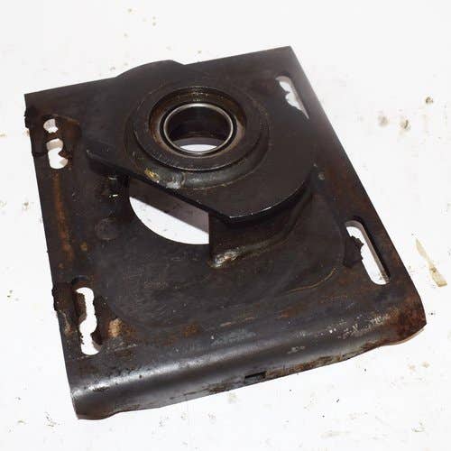 434658 | Motor Mount | LH | Gehl SL3725 SL3825 3725 3825 |  | 113918