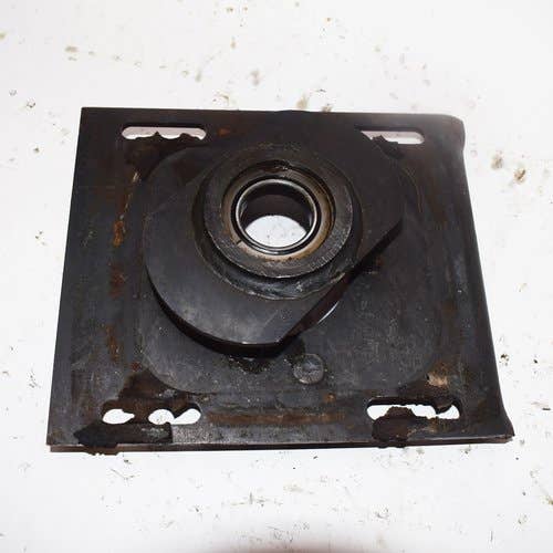 434658 | Motor Mount | LH | Gehl SL3725 SL3825 3725 3825 |  | 113918