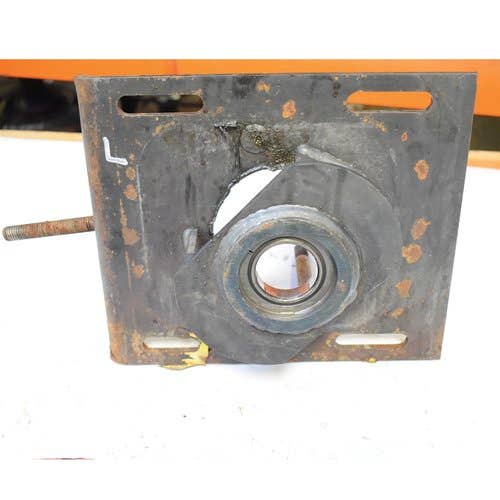 436644 | Motor Mount | LH | Gehl SL3725 SL3825 3725 3825 |  | 129079