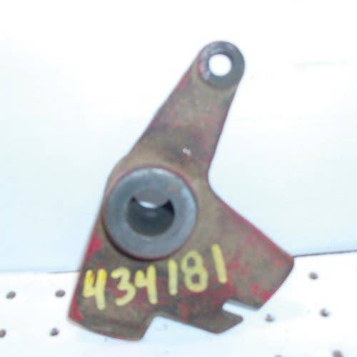 434181 | Neutral Lock Plate | International | Farmall | IH Hydro 100 756 766 826 856 966 1066 1256 1456 1466 1468 1566 1568 2756 2826 2856 21256 21456 |  | 527900R1