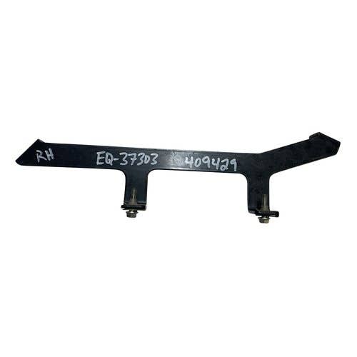 409429 | Rear Hood Bracket | Right Hand | New Holland C227 C327 L221 L321 L323 L325 L330 |  | 47507805 | 47688963