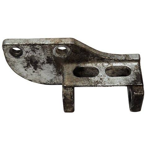 409330 | Alternator Bracket | New Holland L213 L215 L218 L220 L313 L315 L318 L320 |  | 47616756