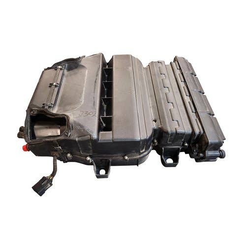 408888 | Cab Heater | New Holland C227 C232 C234 C237 C238 C245 C327 C332 C334 C337 C338 C345 L213 L215 L216 L218 L220 L221 L223 L225 L228 L230 L234 L313 L315 L316 L318 L320 L321 L323 L325 L328 L330 L334 |  | 47984179