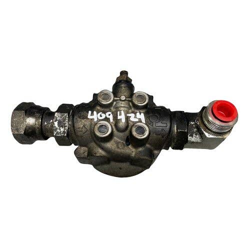 409424 | Rear Axle System Filter Head | New Holland T8.275 T8.300 T8.320 T8.330 T8.350 T8.360 T8.380 T8.390 T8.410 T8.420 T8.435 |  | 48126256