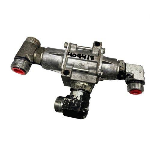 Used Cooler Bypass Valve fits New Holland T8.275 T8.300 T8.320 T8.330 T8.350 T8.360 T8.380 T8.390 T8.410 TH-1000-33FM 84577551 Used Cooler Bypass Valve fits New Holland T8.275 T8.300 T8.320 T8.330 T8.350 T8.360 T8.380 T8.390 T8.410 TH-1000-33FM 84577551