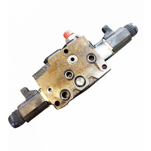 Used Reel Fore/Aft Valve fits New Holland CR9060 86580296 Used Reel Fore/Aft Valve fits New Holland CR9060 86580296