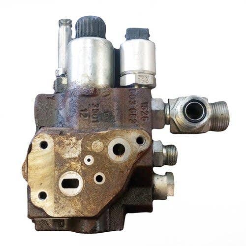 409267 | Adaptor Valve | New Holland CR9060 |  | 86580334