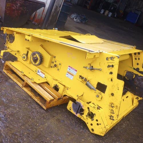 406193 | Federhouse Frame  | New Holland CR9040 CR9060 |  | 86602998