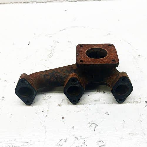413658 | Exhaust Manifold | New Holland TZ22DA TZ24DA TZ25DA |  | SBA135616342