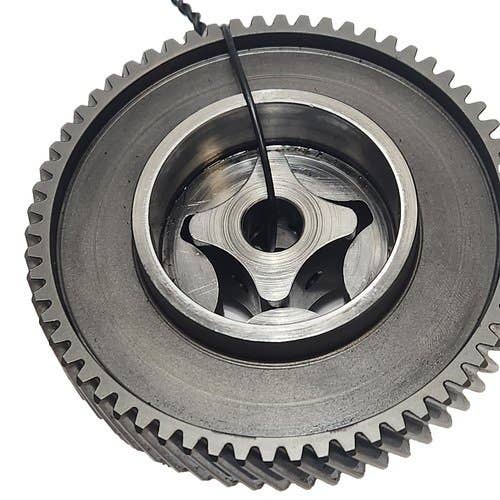 Used Oil Pump Gear fits New Holland L150 L160 L170 L175 L213 L215 L216 L218 L220 L316 L318 SBA165026230 Used Oil Pump Gear fits New Holland L150 L160 L170 L175 L213 L215 L216 L218 L220 L316 L318 SBA165026230