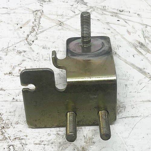 413574 | Hand Throttle Support | New Holland TZ22DA TZ24DA TZ25DA |  | SBA312500851