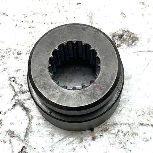 413419 | Power Take Off Gear. 18 Spline | 16 Spline | New Holland TZ18DA TZ24DA TZ25DA |  | SBA322342221