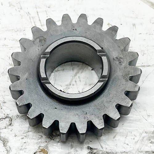 413545 | Mid Power Take Off Gear. 22 Tooth | New Holland TZ22DA TZ24DA TZ25DA |  | SBA322372230
