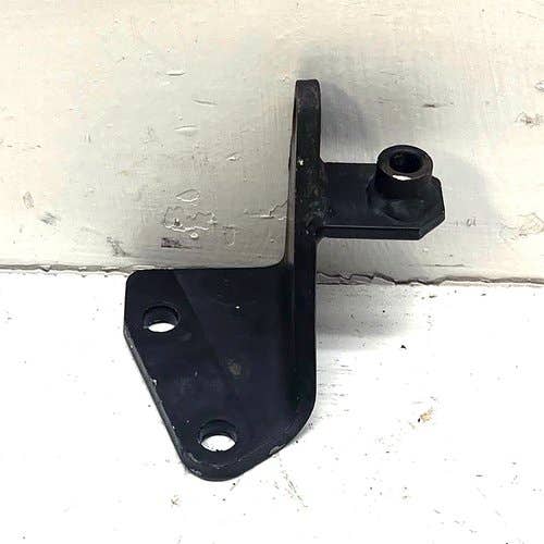 413447 | Three Point Linkage Bracket. Right Hand | New Holland TZ18DA TZ24DA TZ25DA |  | SBA370602120