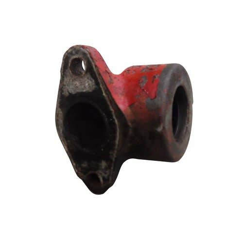 463905 | Oil Cooler Elbow | International | Farmall | IH D361 DT361 D407 DT407 806 856 1026 1206 1256 1456 |  | 332570R1