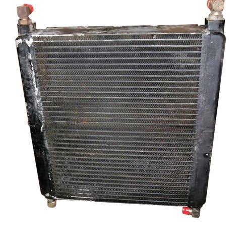 429911 | Oil Cooler | Gehl 4635 4640 4640E 4835 4840 4840E 5635 5640 5640E 6635 6640 |  | 131863