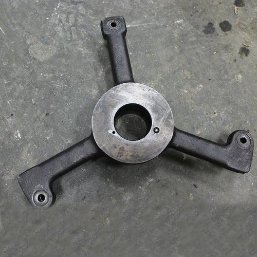 437243 | Oil Distributor Hub | C5 & C6 | Case 2394 2594 | Case IH 2394 2594 3394 3594 |  | A156915 | A156915