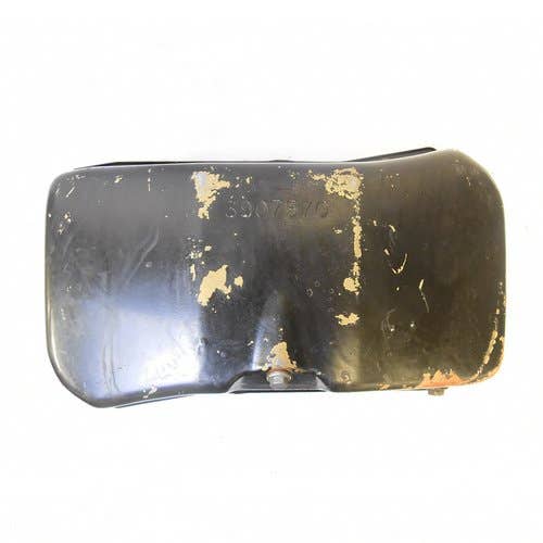 Used Oil Pan fits Case IH 5120 5150 5220 J907570 fits Case 75XT 85XT 90XT 95XT 580 Super M 686G XR 688 750K 850K 1088 688BCK 688C 580M J907570 3907570